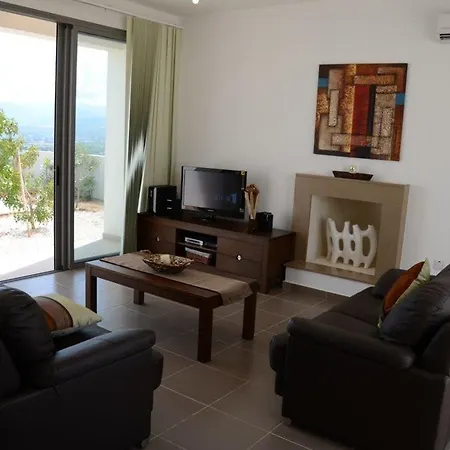 Echo “with Beautiful Sea View” Polis 128 فيلة *